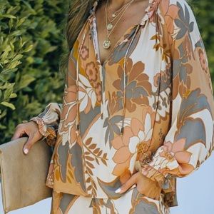 Vici Dolls Tomar Floral Peasant Top
